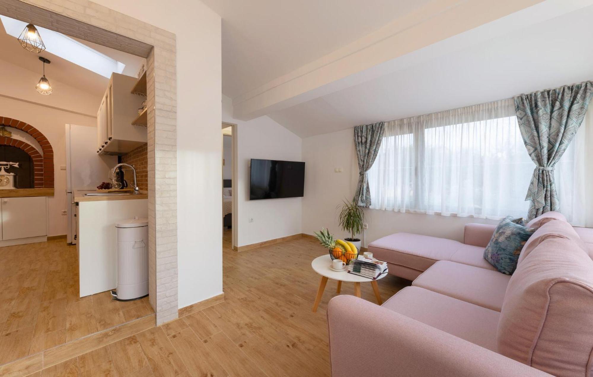 Amazing Home In Kastel Novi With Kitchen Kastela Exterior photo